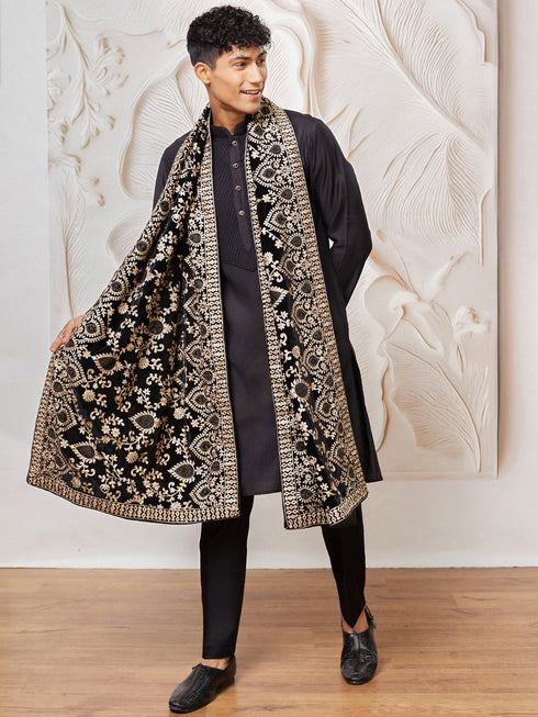 Men's Black Silk Blend Kurta,Pyjama And Dupatta Set.